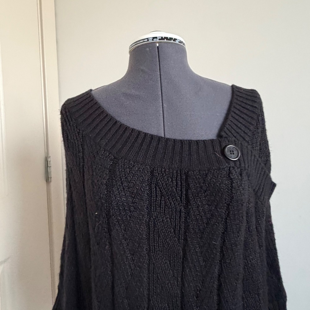 Vintage Y2K Cable Knit Sweater Poncho in Black Size Small